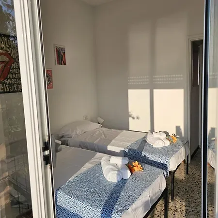 Bella Vista Da Mario, Como, Front Feriehus *