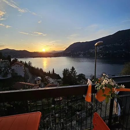 Bella Vista Da Mario, Como, Front Feriehus *
