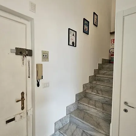 Bella Vista Da Mario, Como, Front Feriehus *